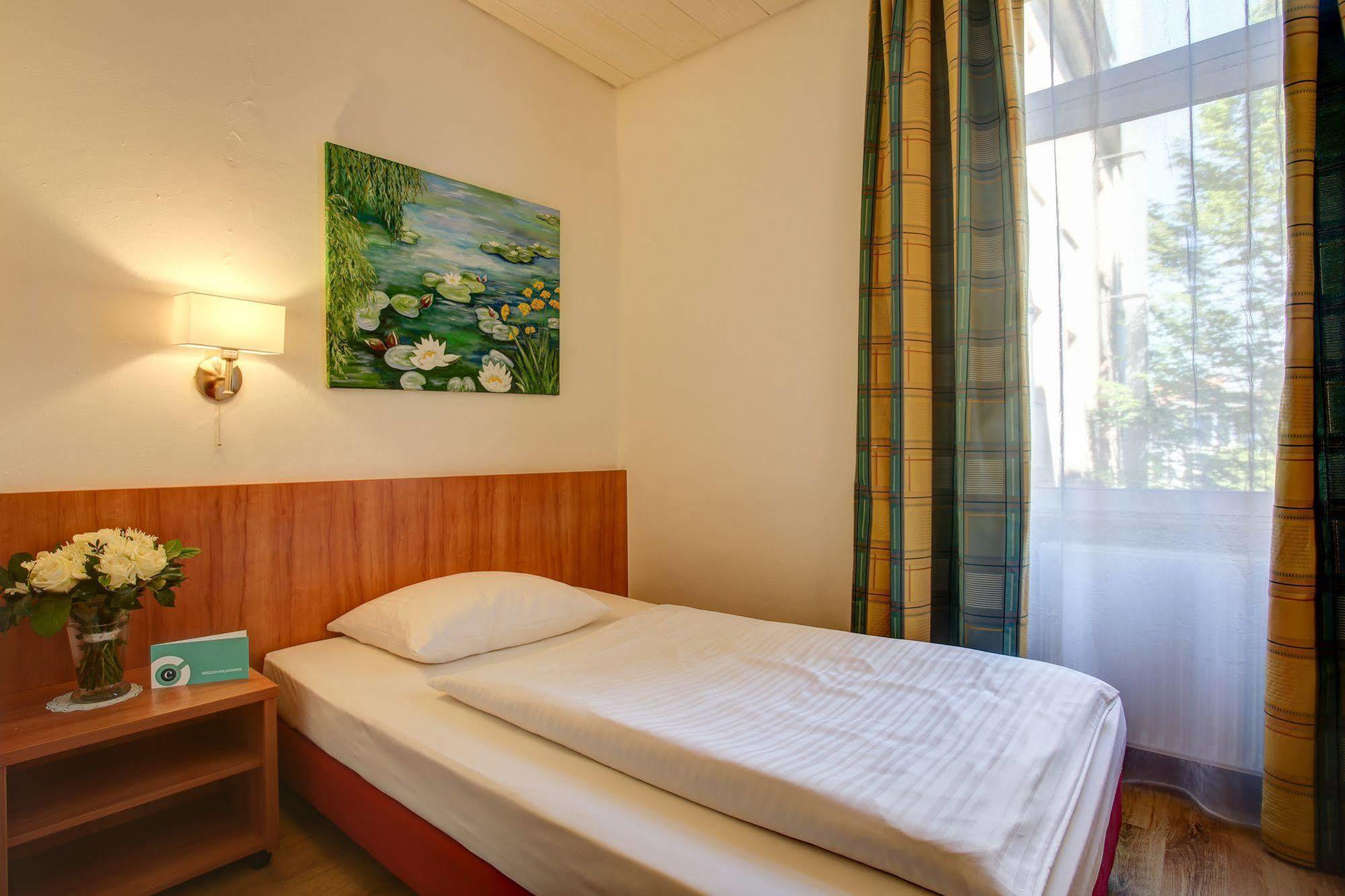 Trip Inn Hotel Blankenburg Karlsruhe Exteriér fotografie